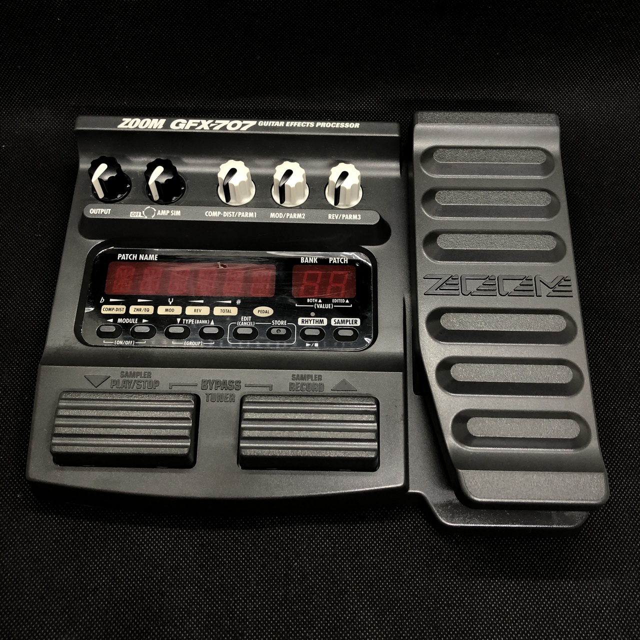 ZOOM GFX-707 Guitar Effects Processor（中古/送料無料）【楽器検索
