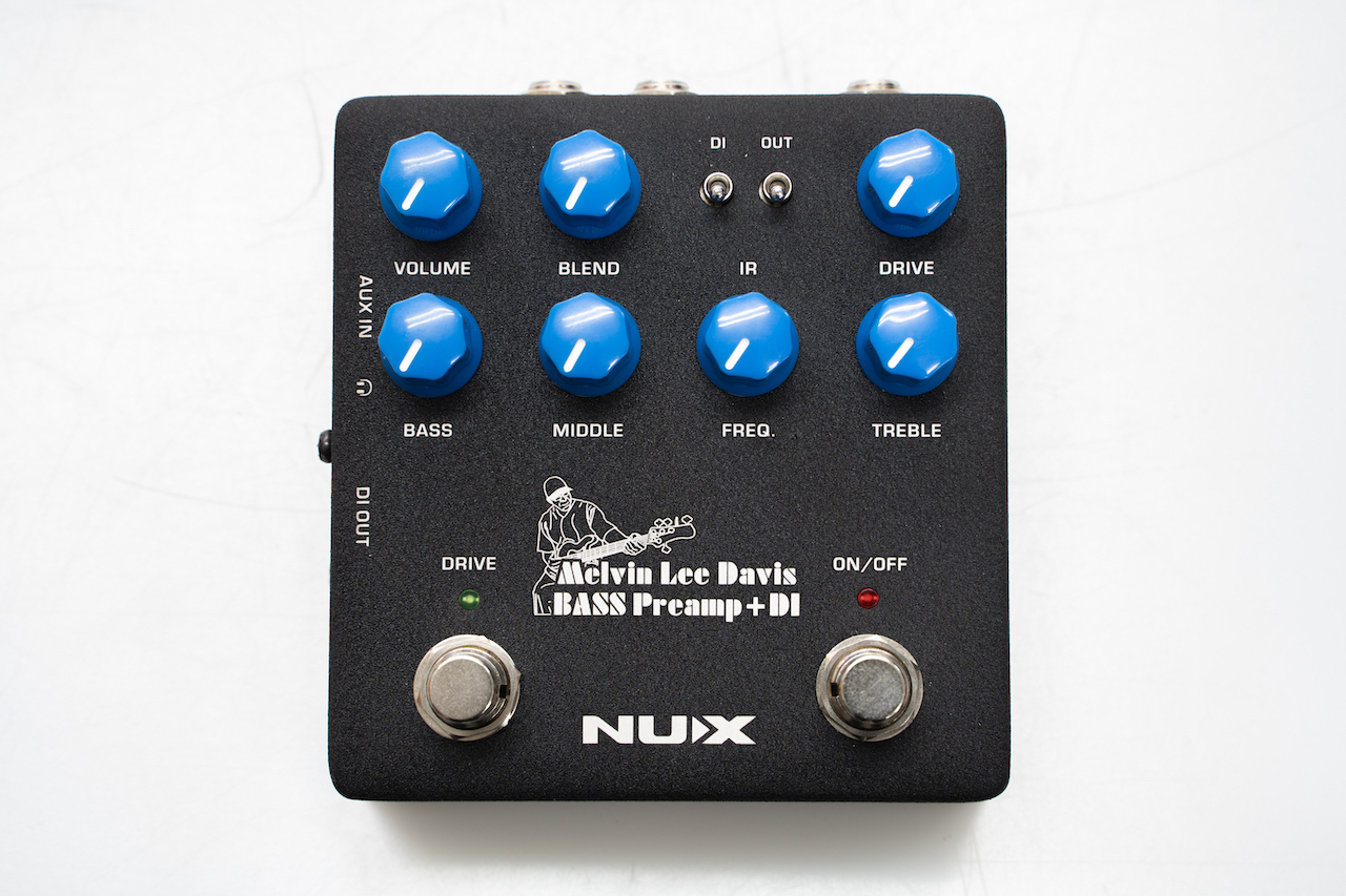 ベース Melvin Lee Davis BASS Preamp + DI NUX Melvin Lee Davis Bass Preamp + DI Pedal | Music & Arts