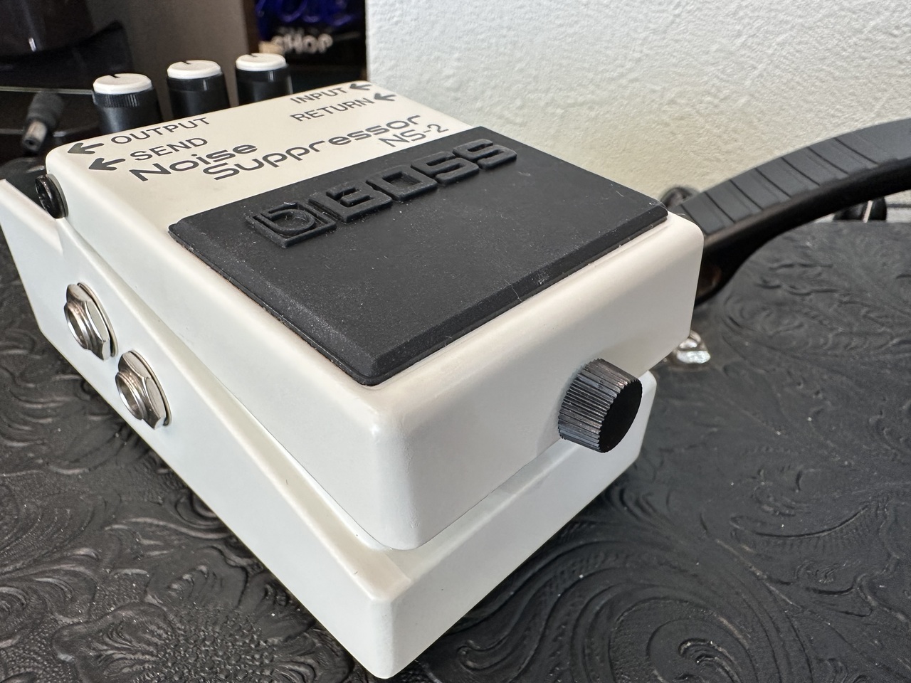 BOSS NS-2 Noise Suppressor / ノイズサプレッサー BOSS NS-2ノイズ・サプレッサーの多彩な活用法 - BOSS Articles