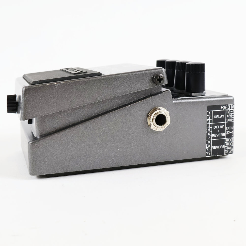 BOSS 【中古】 デジタルリバーブ ディレイ エフェクター BOSS RV-3