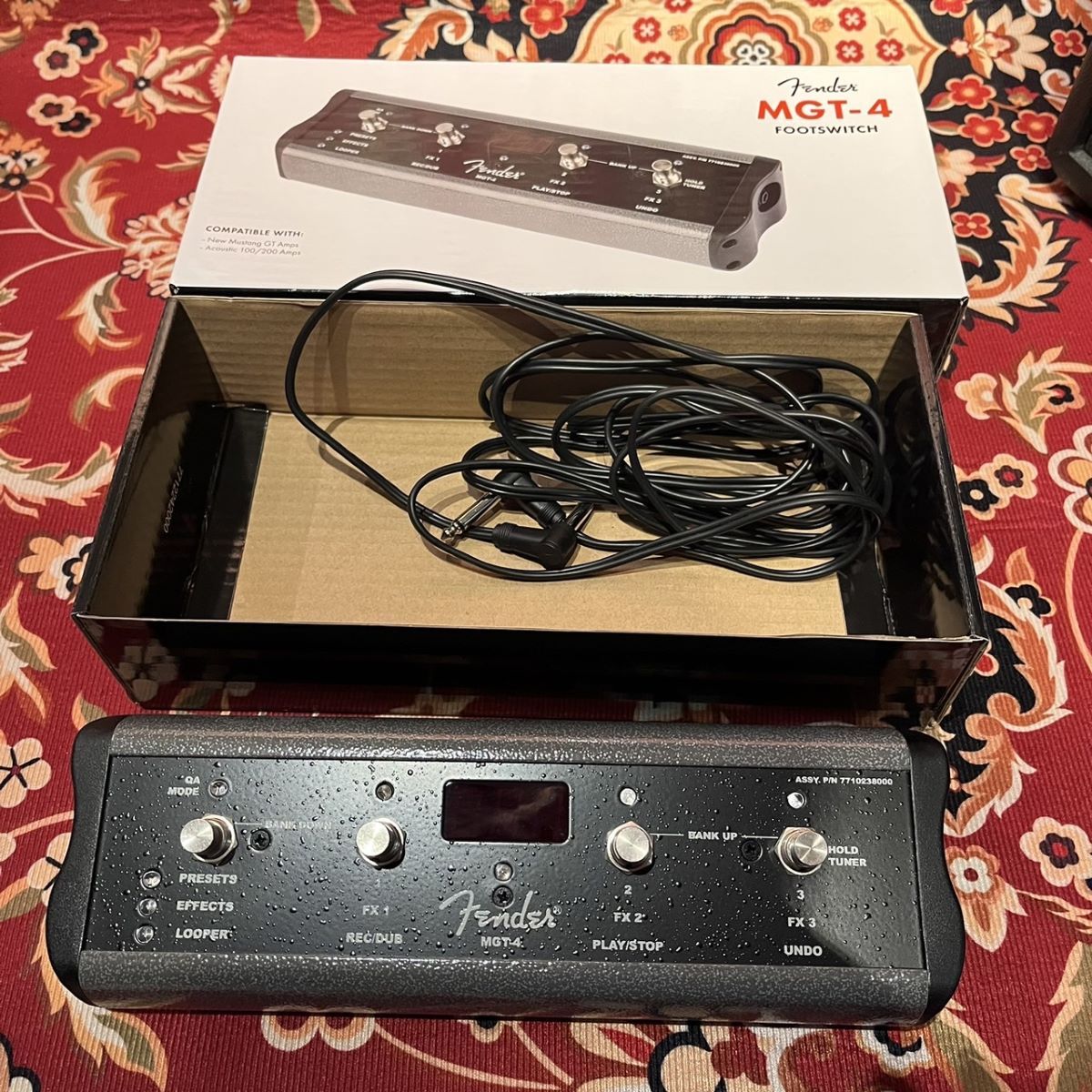 Fender MUSTANG GT 100 + MGT-4（中古/送料無料）【楽器検索デジマート】