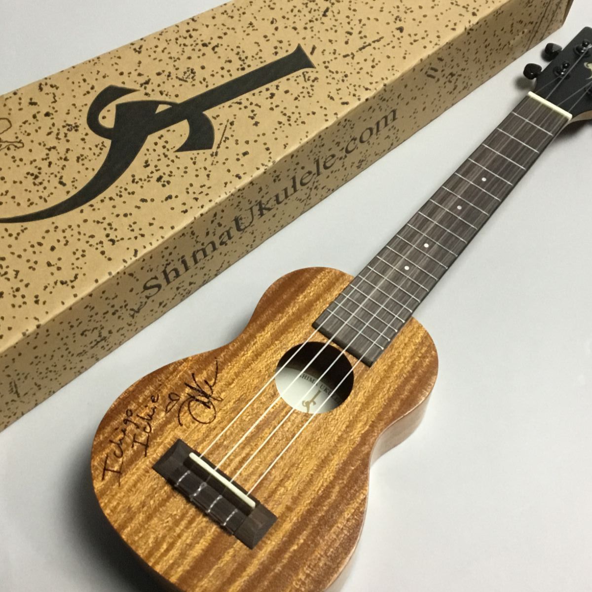 Shima UKULELE JS Soprano ジェイク・シマブクロ 直筆サイン入り（中古