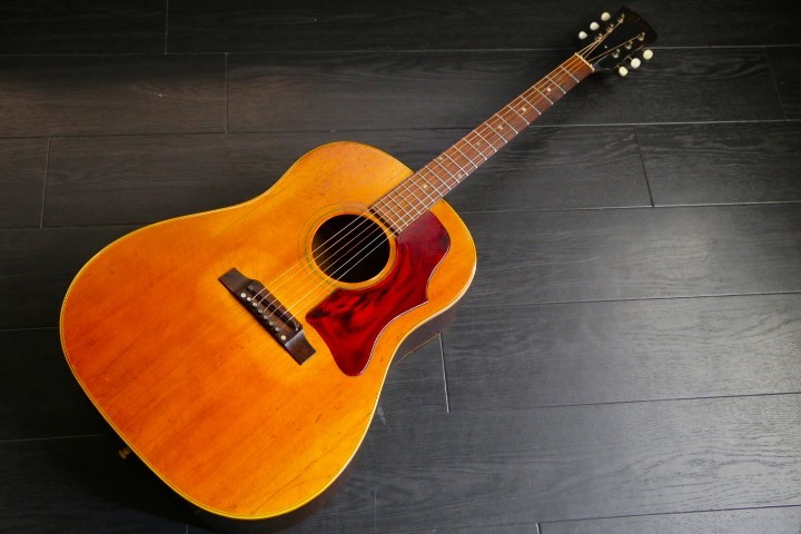 Gibson J-50 1967年 激安品（ビンテージ）【楽器検索デジマート】