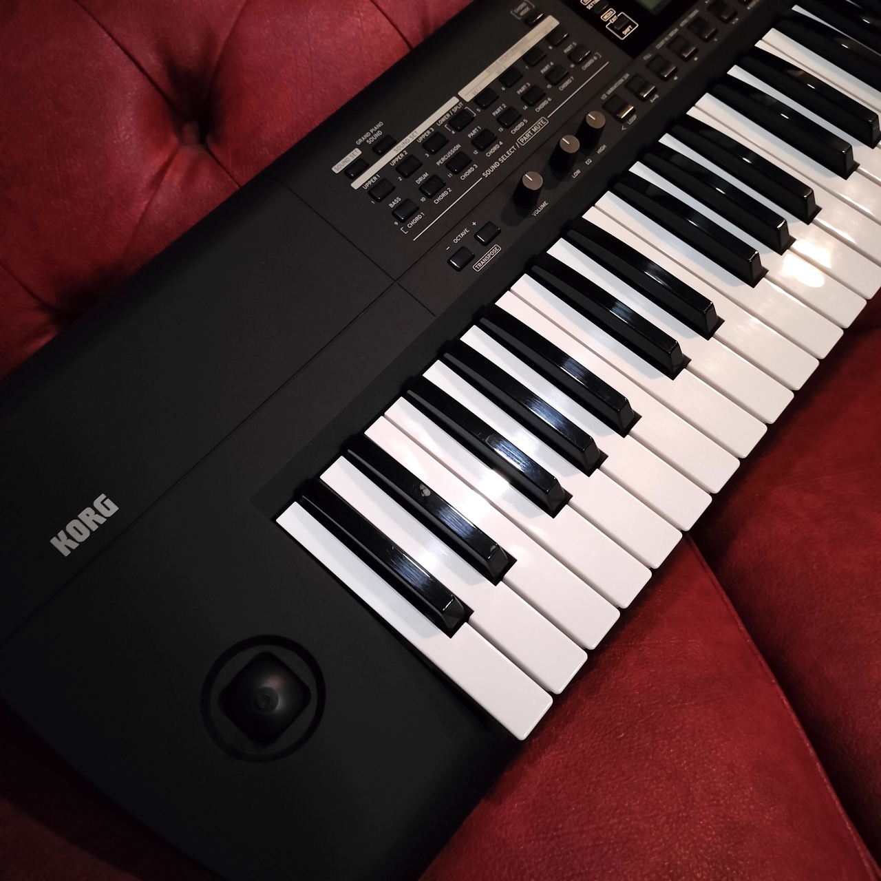 KORG i3 MUSIC WORKSTATION(コルグ ミュージック・ワークステーション