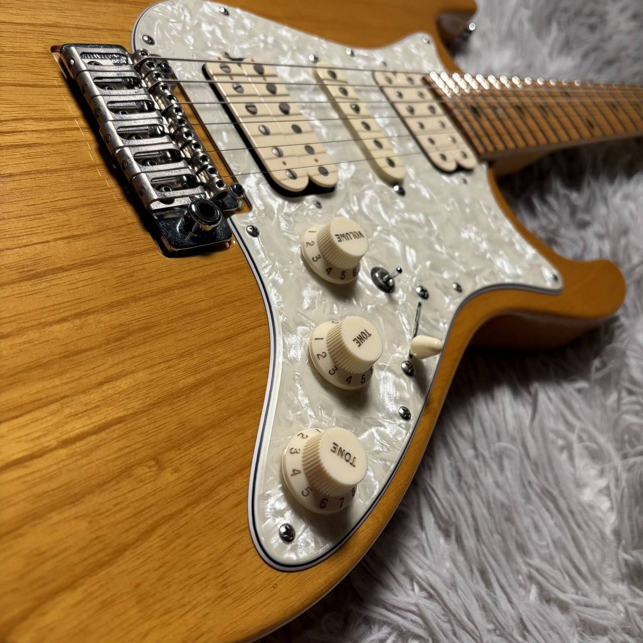 FREEDOM CUSTOM GUITAR RESEARCH Hydra Classic 2Point Natural Ash
