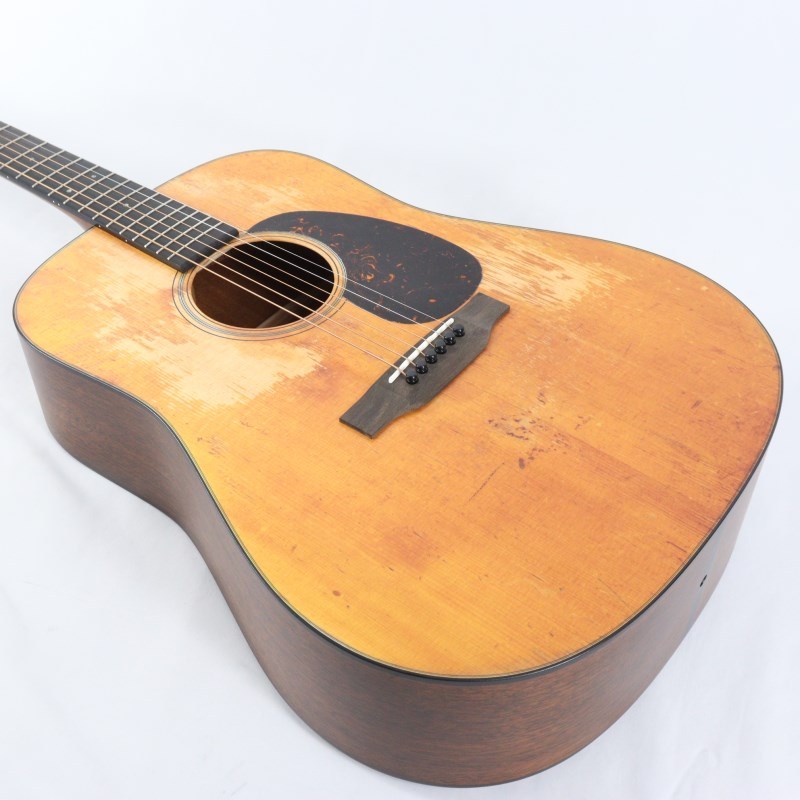 マーチンD-１８の出品です。 Martin D-18（ビンテージ）【楽器検索デジマート】