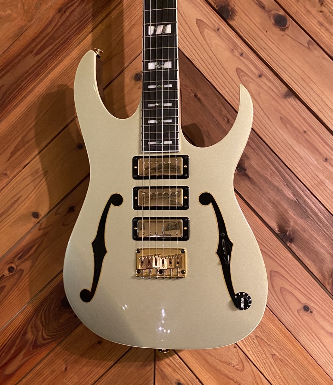 ひ*お様 Ibanez PGM30 スキャロップ ポールギルバート 【公式通販】