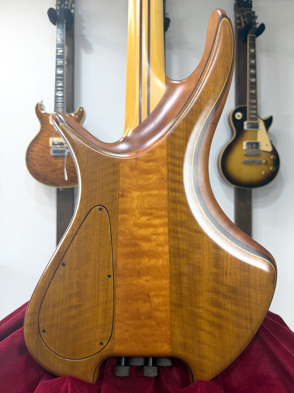 DANIEL FERNANDEZ LUTHIER DC4 Headless（中古）【楽器検索デジマート】
