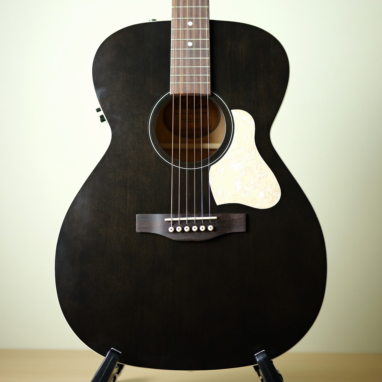 Art&Lutherie Art&Lutherie Legacy Faded Black Q1T【カナダ製】（新品 