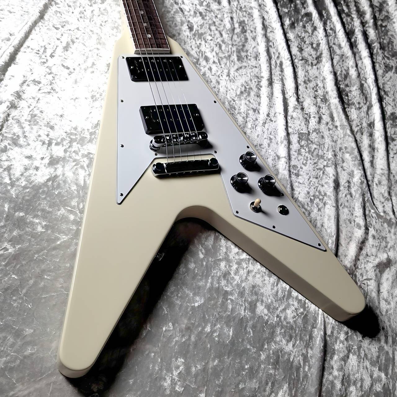 Gibson 70s Flying V Classic White 2026年製 フライング V 【現物画像