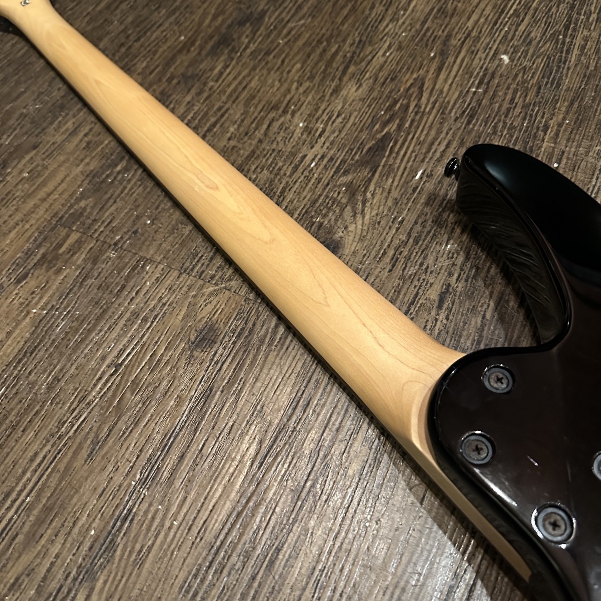 Washburn BB14 Electric Bass（中古/送料無料）【楽器検索デジマート】