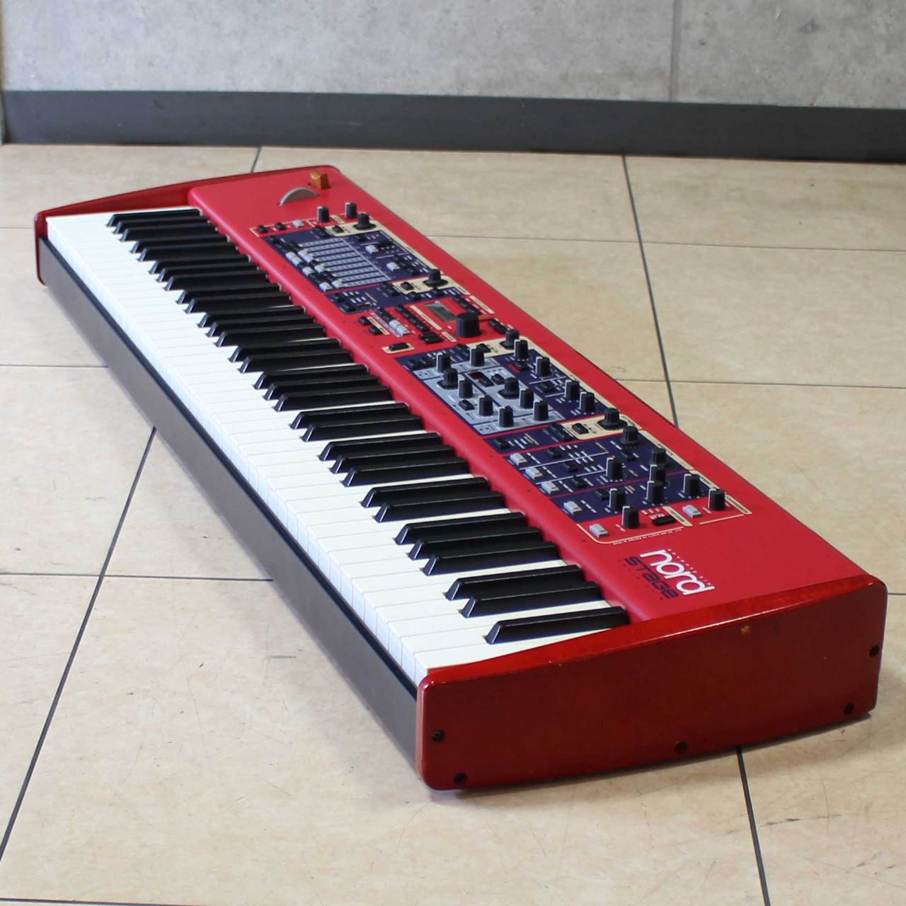 【動作良好】Nord Stage Revision B 76鍵 スタンド付属 動作良好】Nord Stage Revision B 76鍵 スタンド付属 - メルカリ