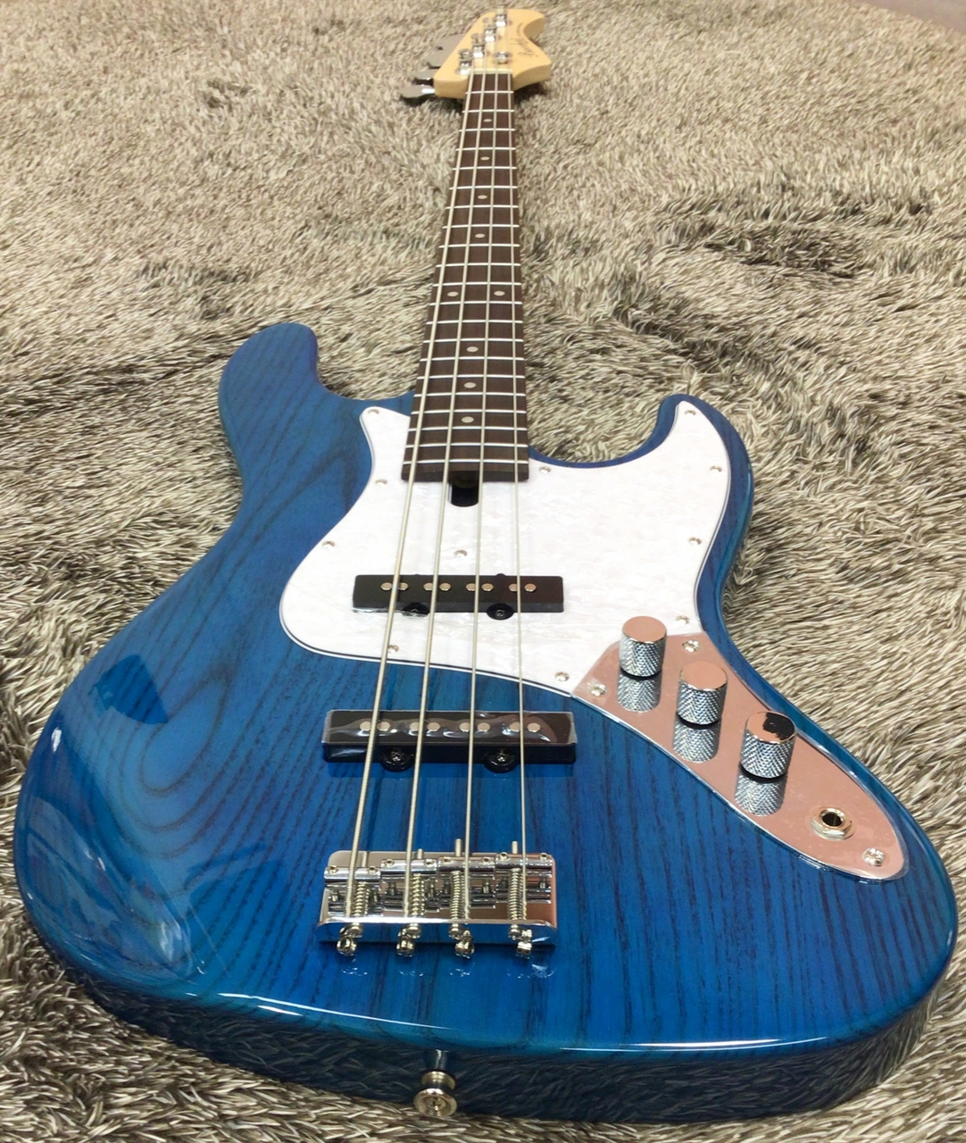 Bacchus WJB-500R ASH STB【アッシュ材のずっしりボディ】（新品
