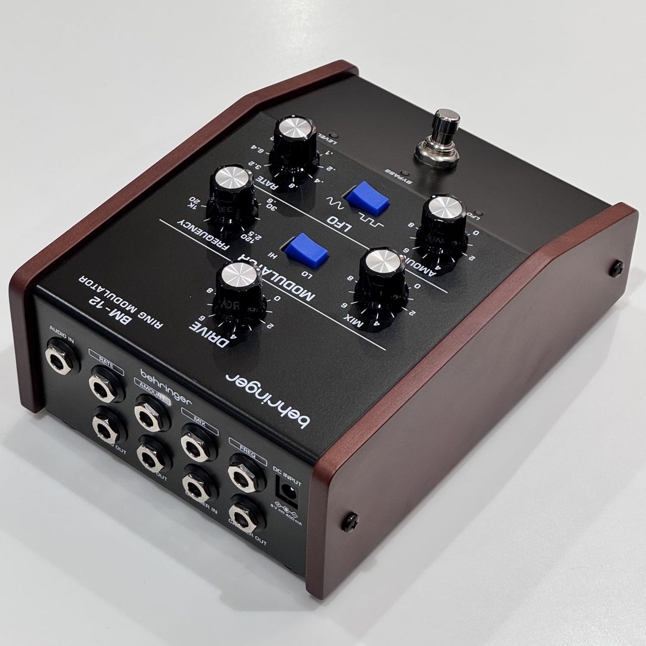 BEHRINGER BM-12 RING MODULATOR リングモジュレーター【展示品として