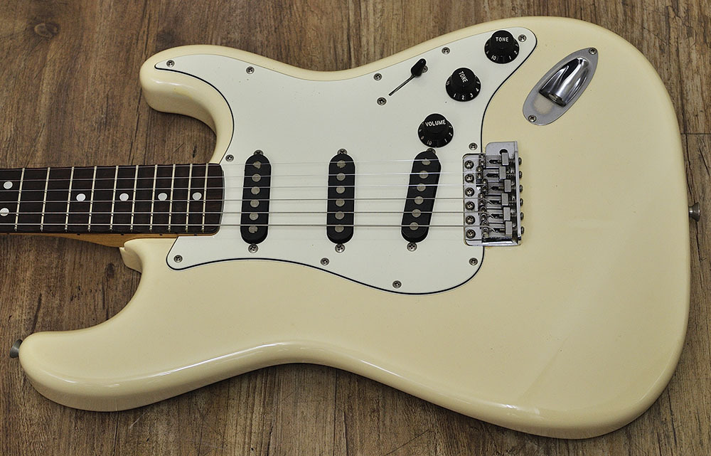 Fender Japan ST72-85SC（中古）【楽器検索デジマート】