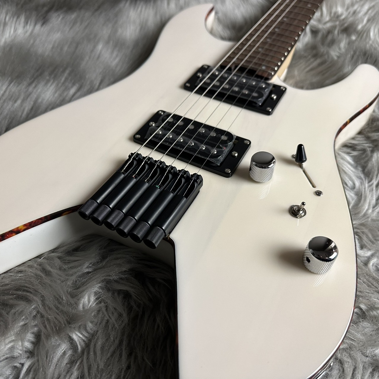 SCHECTER OL-NV-HL/STWH【限定モデル】【現物画像】【最大36回分割無
