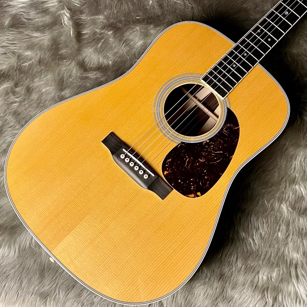 Martin D-35 Standard