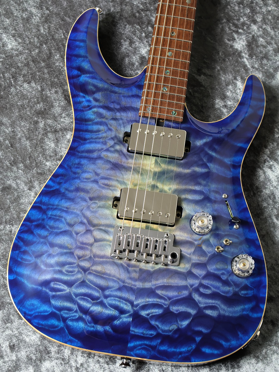 T's Guitars DST-Pro24 Carved 5A Quilt Maple Honduras Mahogany Aqua