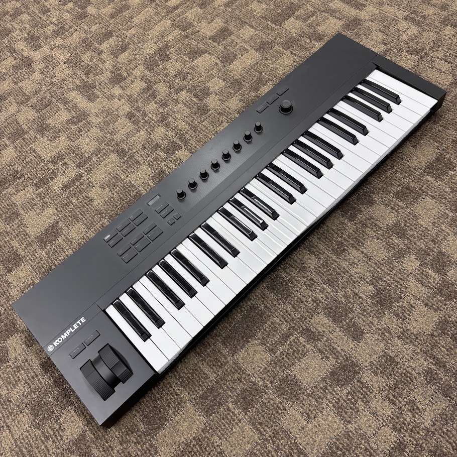 NATIVE INSTRUMENTS KOMPLETE KONTROL A49【現物画像】（中古/送料無料