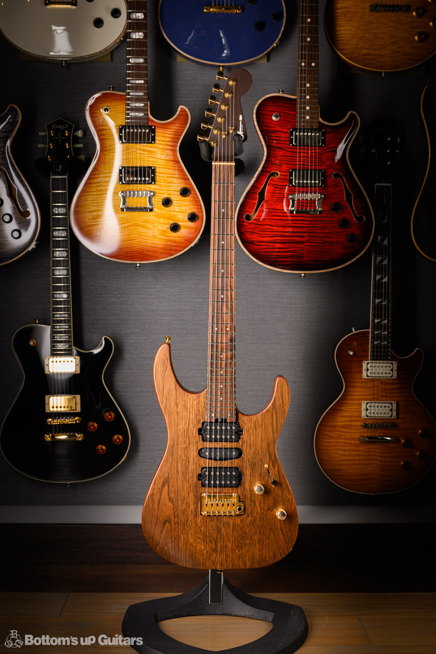 Charvel シャーベル Made in Japan - DK24 HSH 2PT E Mahogany with