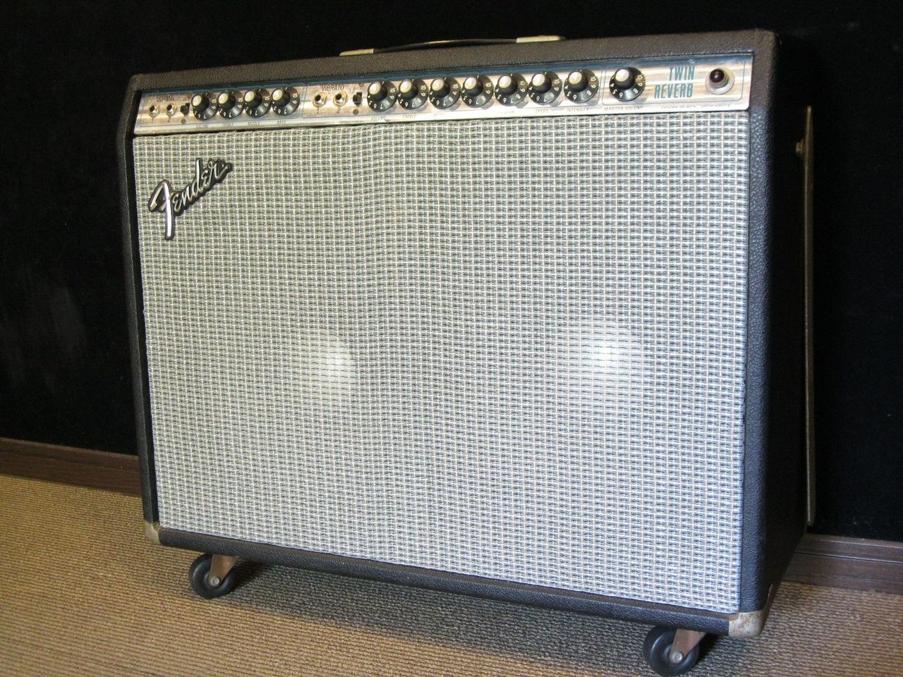 Fender 1976 Twin Reverb Silverface AA270 100W with JBL D120F