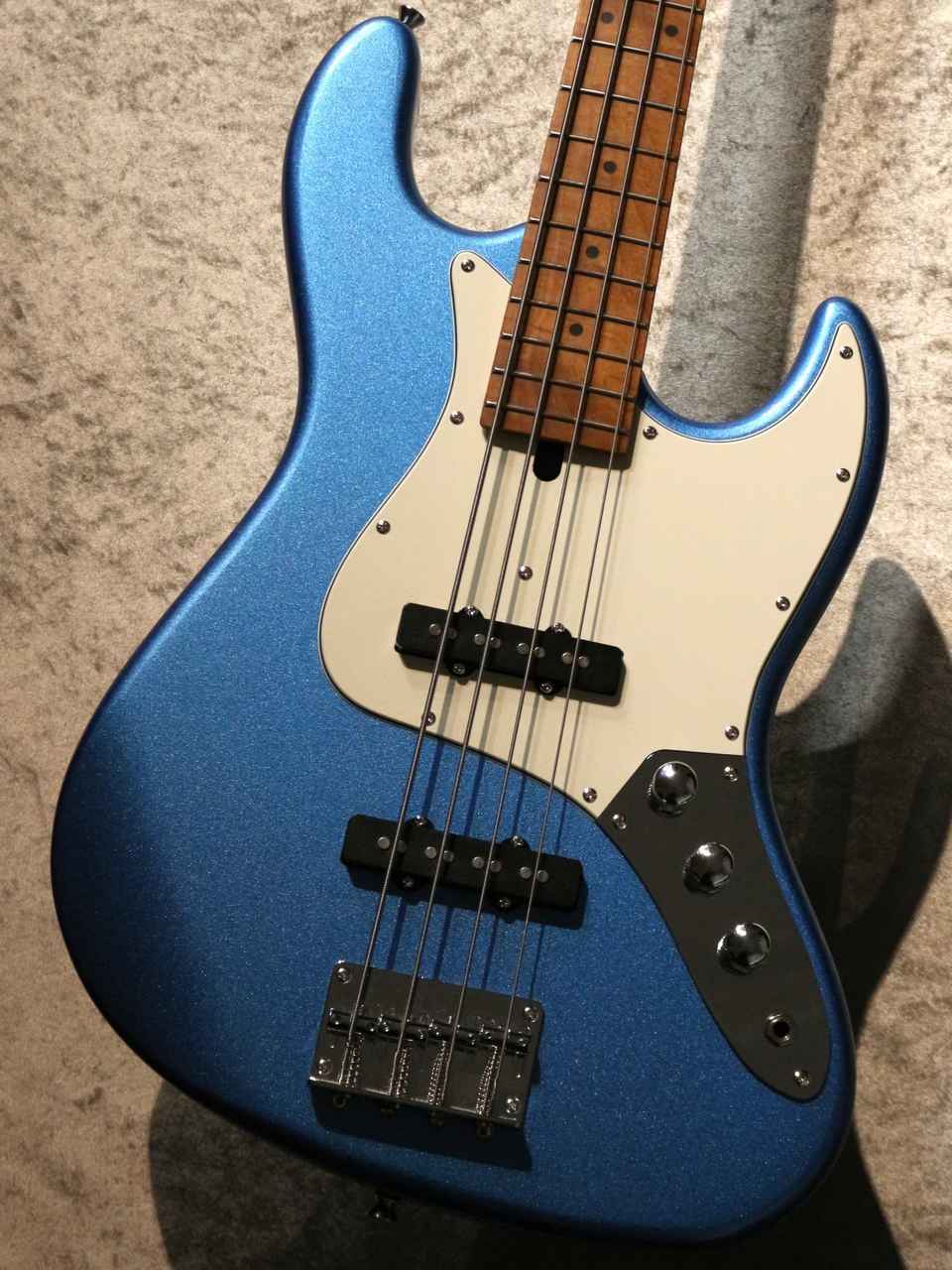 Bacchus エレキベース ダークブルー 22フレット Bacchus エレキベース ダークブルー 22フレット Amazon