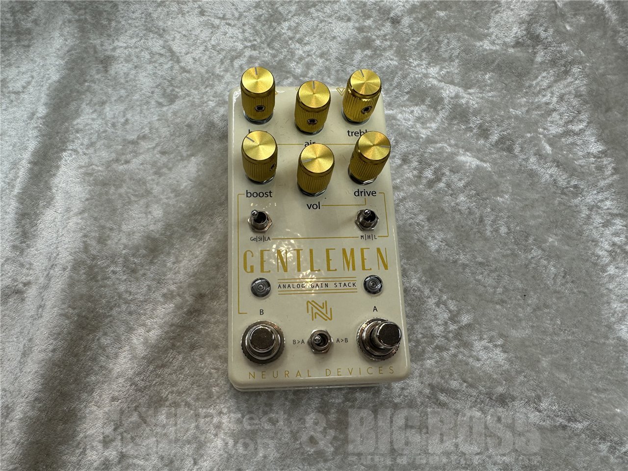 ギター Neural Devices Gentlemen ギター Neural Devices Gentlemen NeuralDevices_Gentlemen_01.jpg