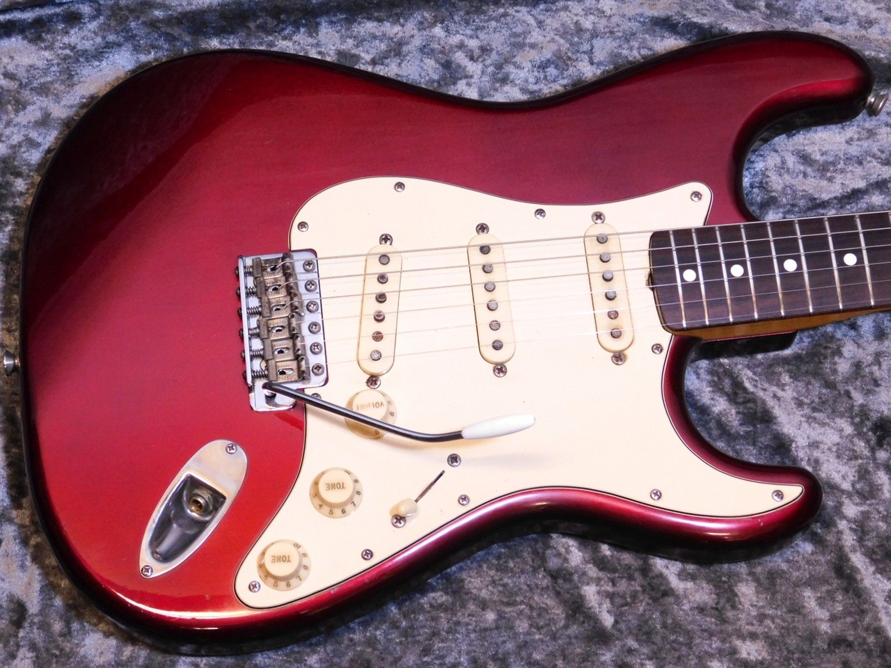 Fender Japan ST62-115 JVシリアル オーバーホール済み Fender Japan ST62-115 CAR '82 