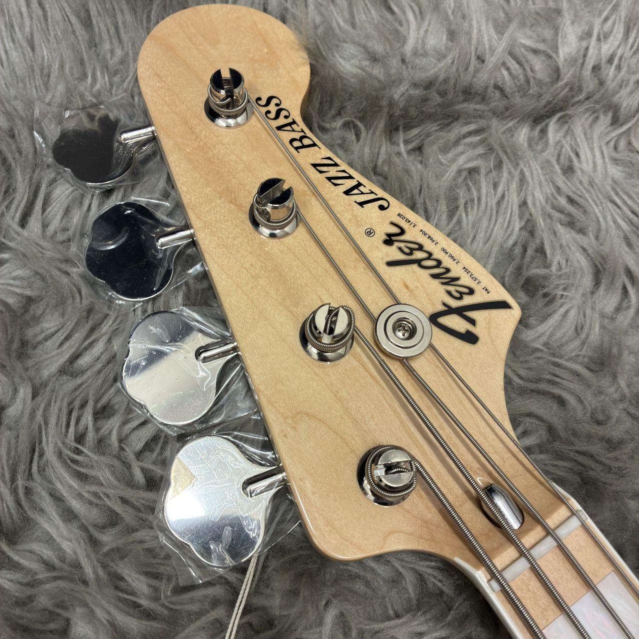 Fender Made in Japan Traditional 70s Jazz Bass Maple Fingerboard