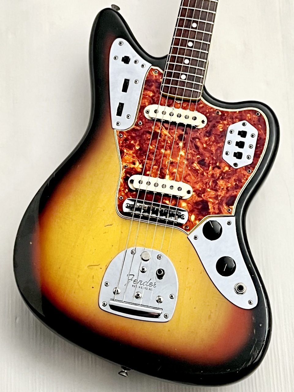 Fender 【1965年製】Jaguar Sunburst ≒3.72kg（中古）【楽器検索