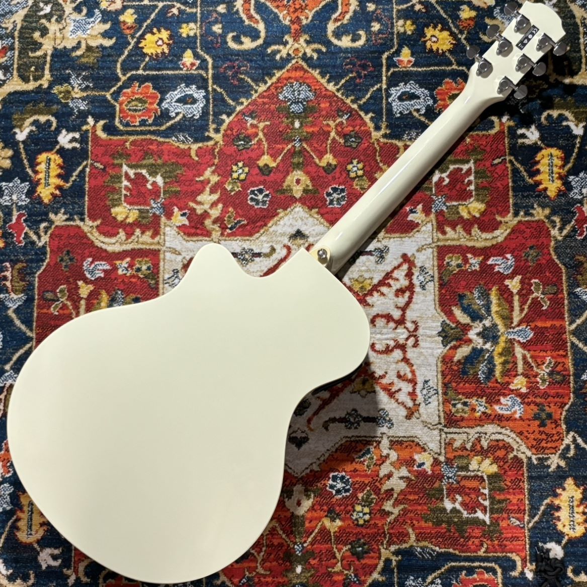 Yamaha APX600 アコースティックギター ホワイト　エレアコ ヤマハ APXシリーズ APX600 [VW] (アコースティックギター) 価格比較