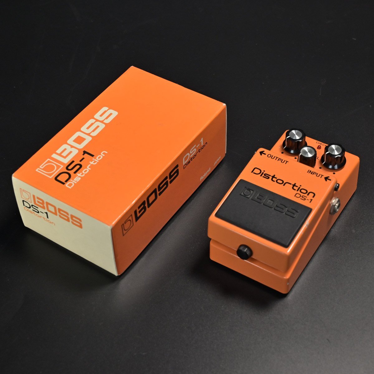 BOSS DS-1 Distortion 東芝製TA7136AP 黒ネジ ACA Made in Japan