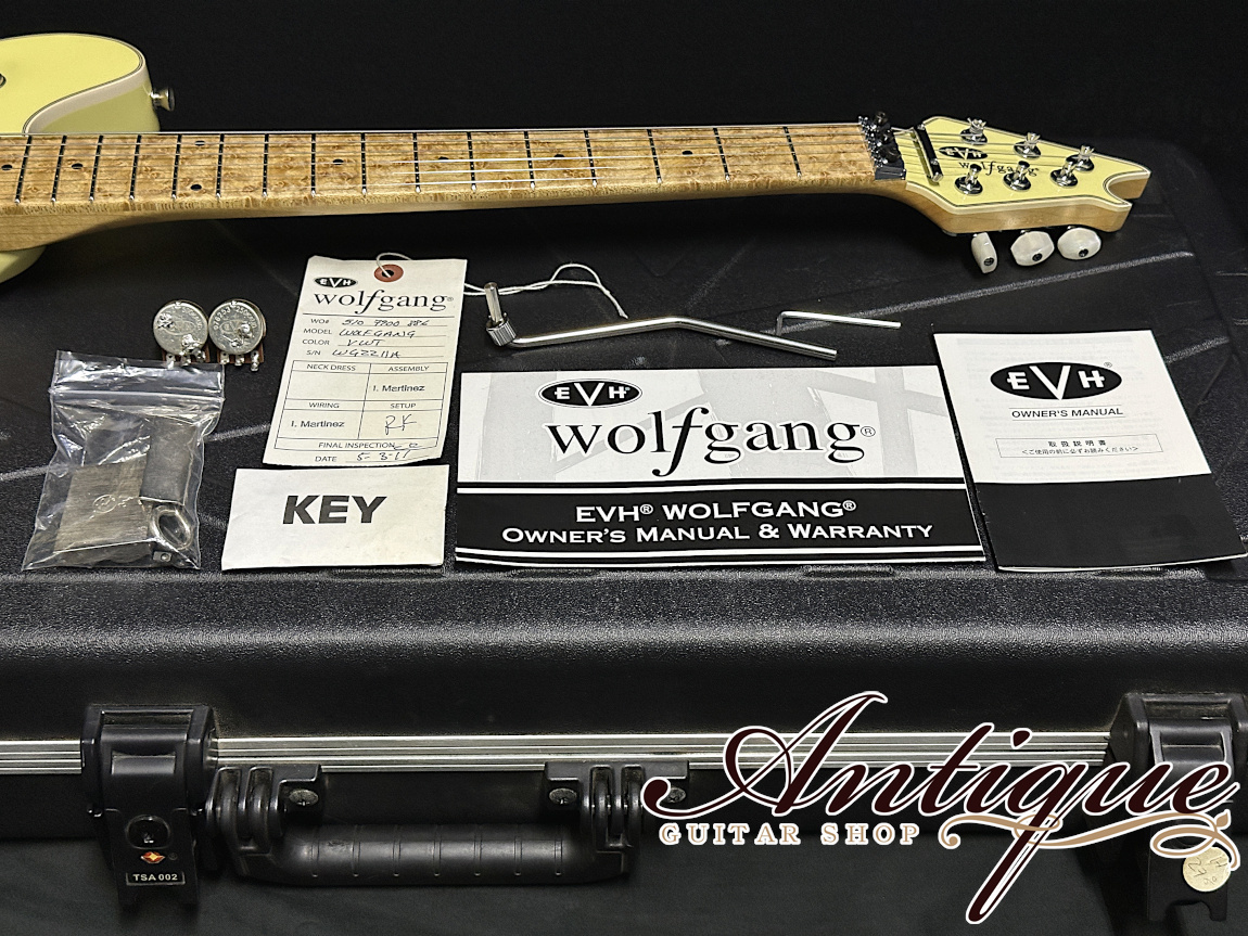 EVH Wolfgang USA 2011 Vintage White /Birdseye Maple FB FRT w/D