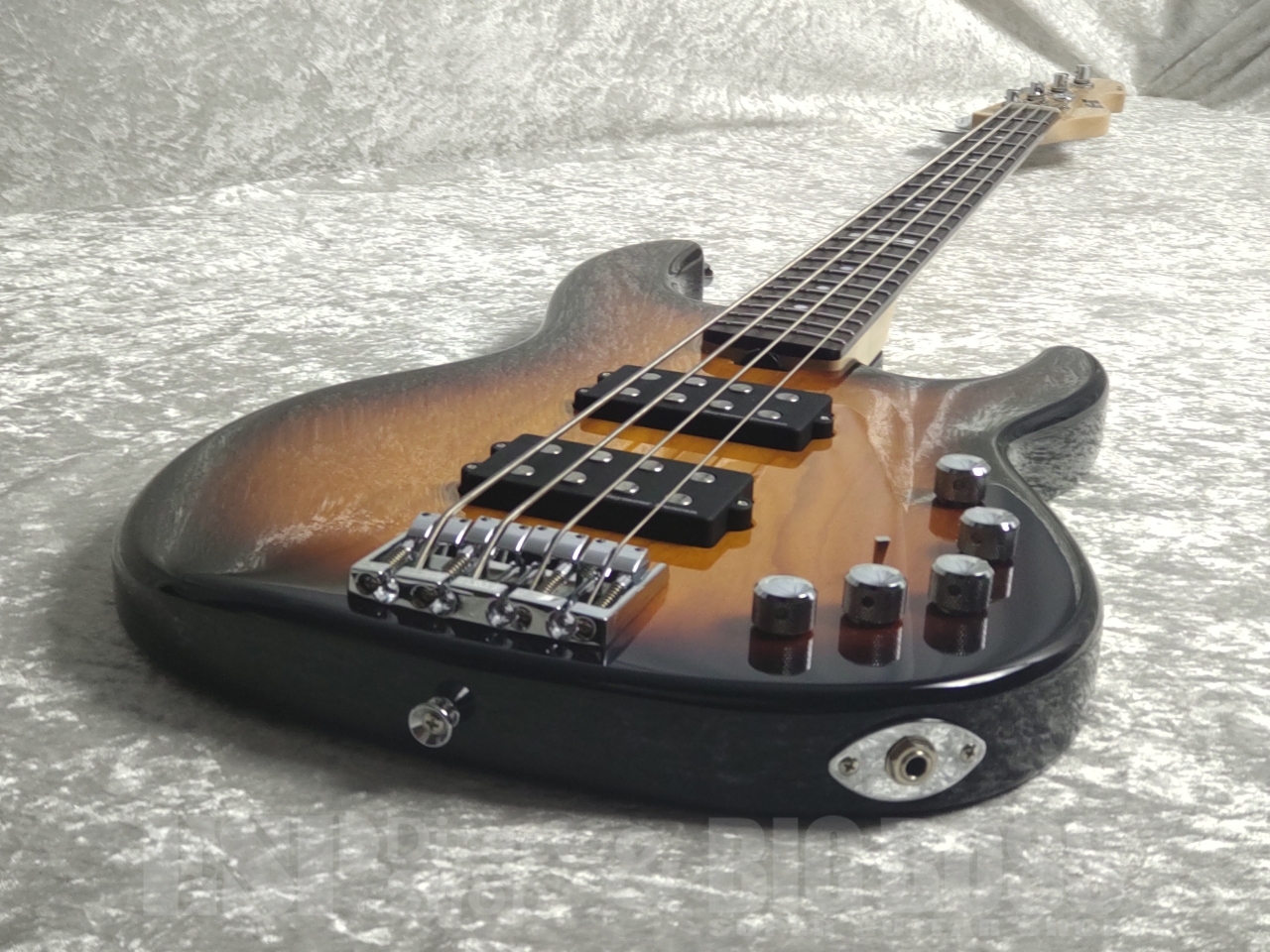 ベースギター　Ｅ–II AP–4 超美品‼️ E-II AP-4 (Tobacco Sunburst)（新品/送料無料）【楽器検索デジマート】