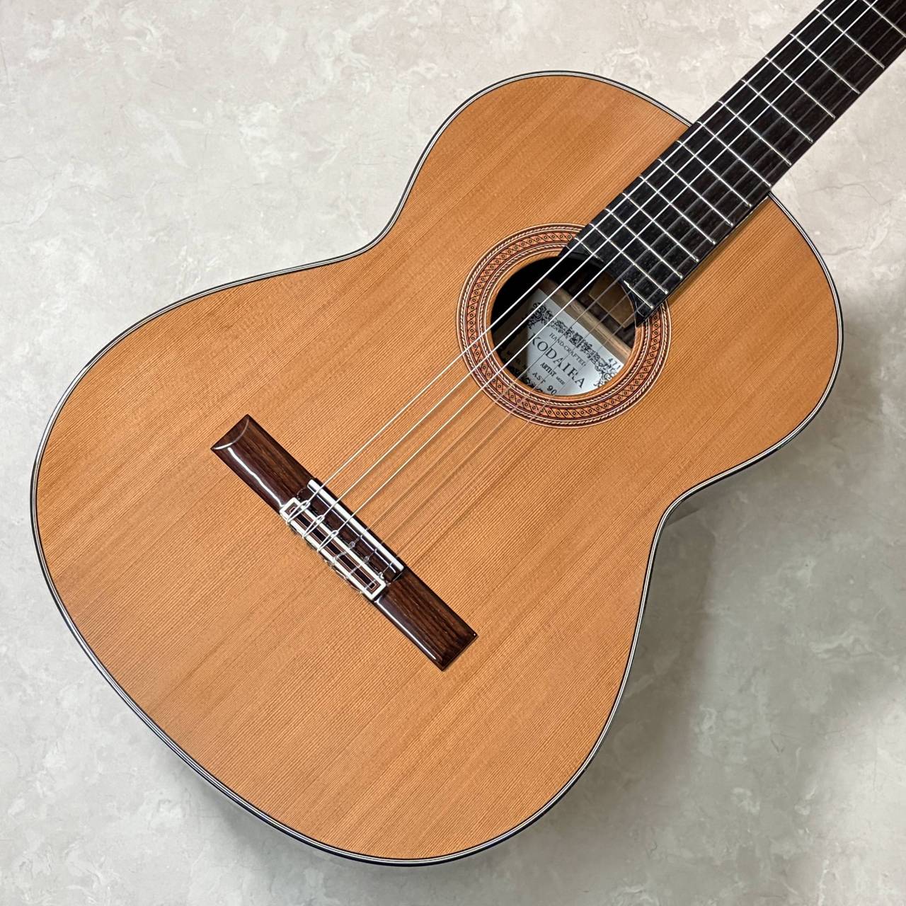 ビンテージクラッシックギターkodairaAST30 KODAIRA AST-90 クラシックギター 650mmスケール 表板：杉単板 / 横裏