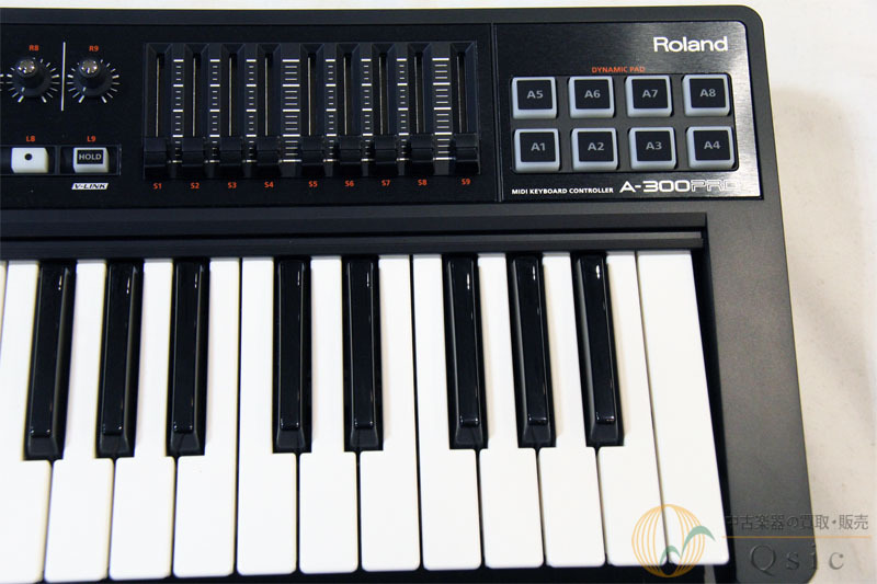 Roland A-300PRO MIDIキーボードコントローラー Amazon.com: A-300PRO-R: MIDI Keyboard Controller : Musical