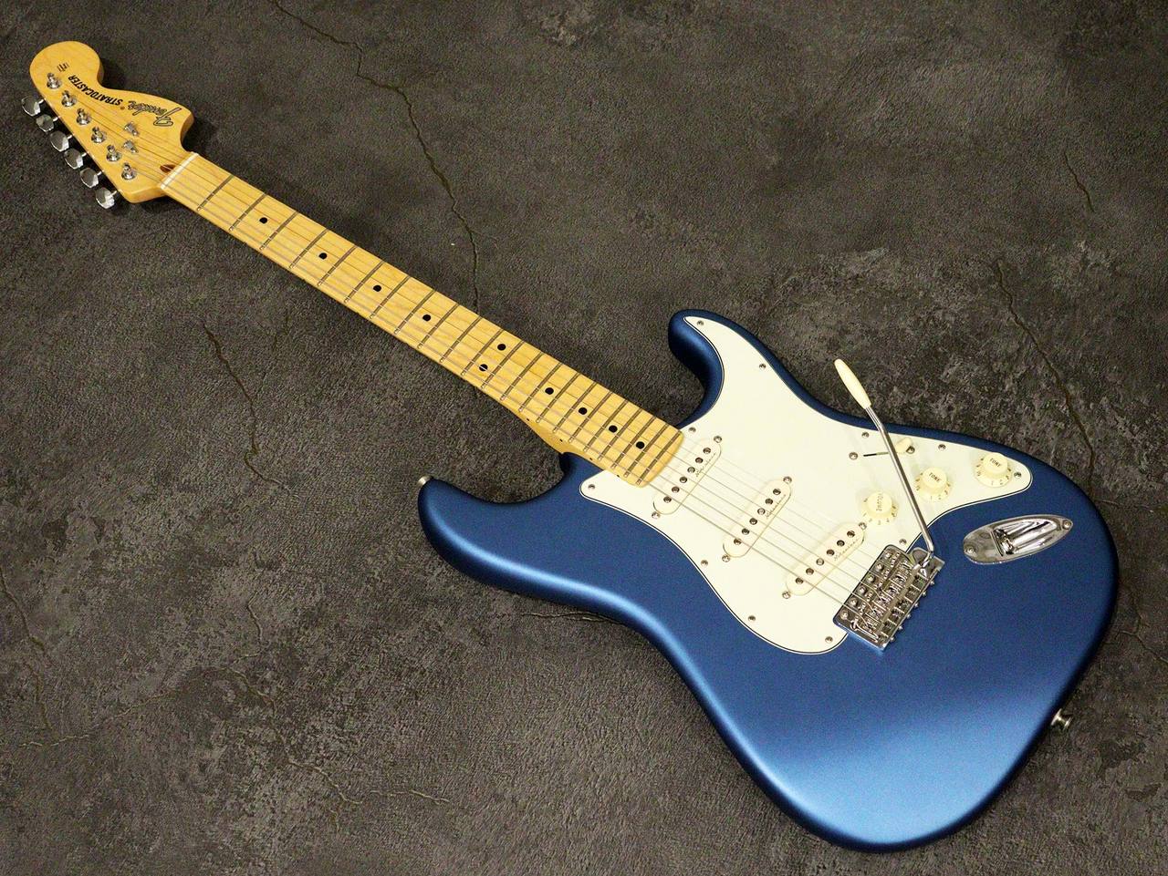 Fender American Performer Stratocaster Maple Satin Lake Placid