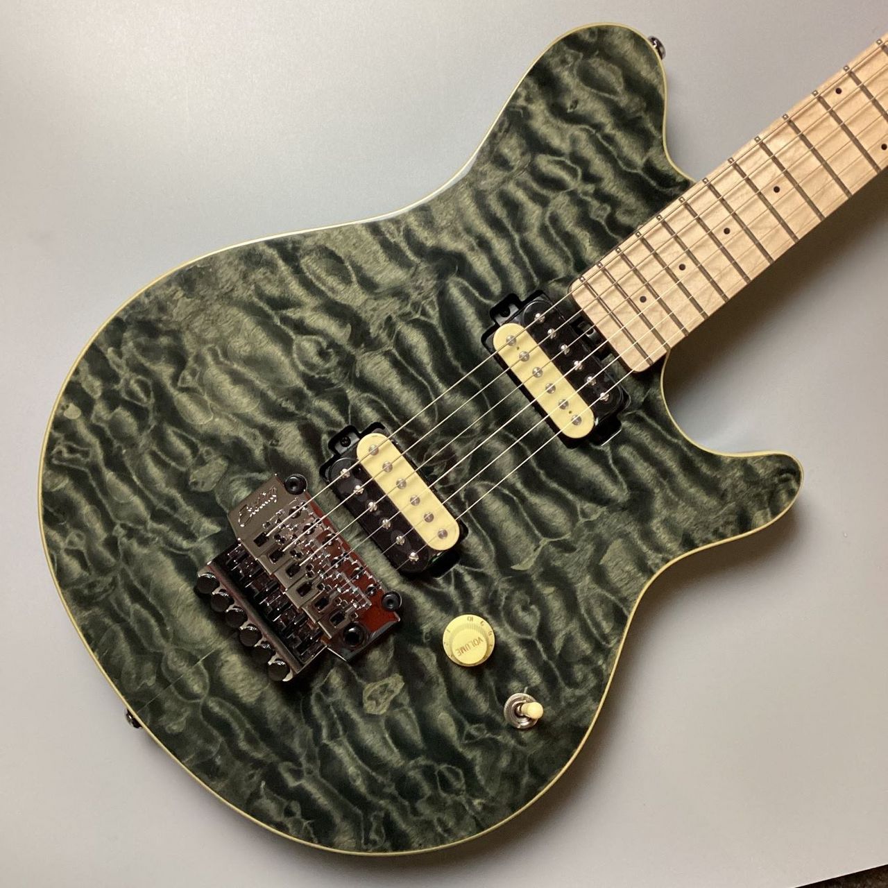 AXIS AX40-TBK-M 2013年製 STERLING by Musicman AXIS AX40-TBK-M 【Trans Black