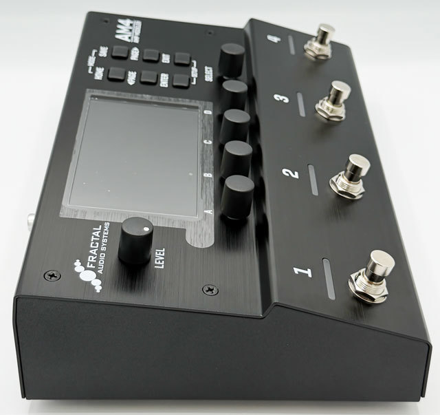 【美品・付属品完備】 Fractal Systems AM4 アンプモデラー FRACTAL AUDIO SYSTEMS AM4 アンプモデラー「DYNAX IR 限定特典 付属」