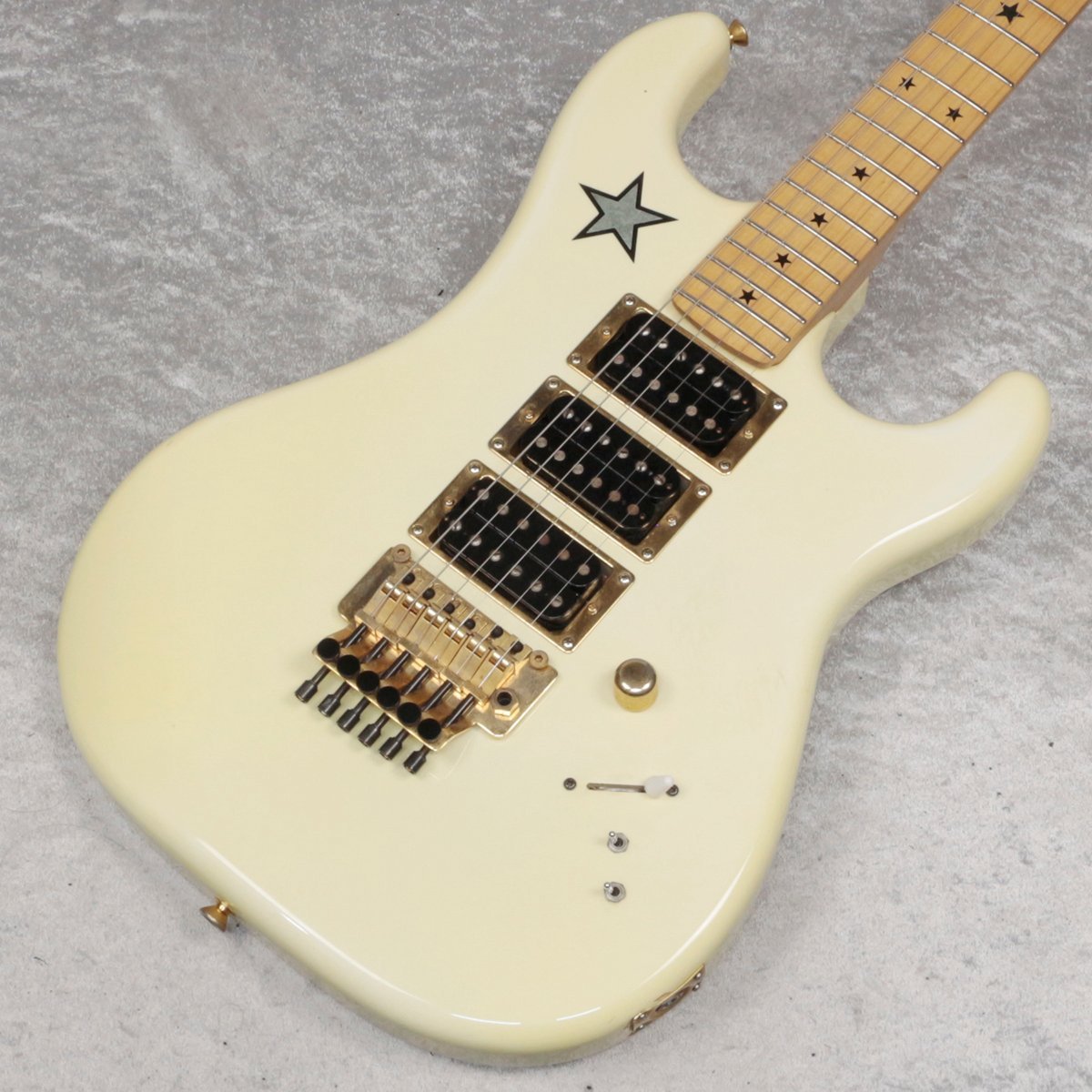 Kramer Neptune NJ USA エレキギター ブラック b6b635c96ef6eqSAPEOWXPoMelArlg