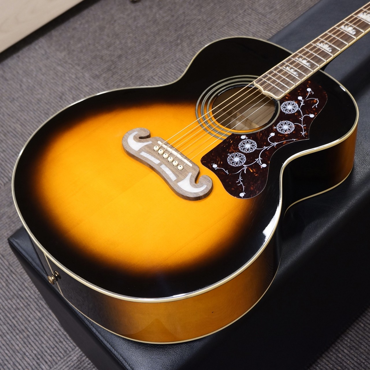 Epiphone アコースティックギター サンバーストEJ200vs Epiphone The