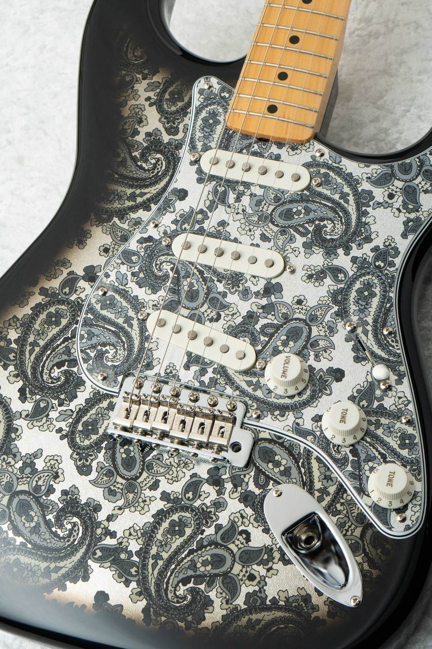 Fender Made in Japan Limited Stratocaster Black Paisley【2025年