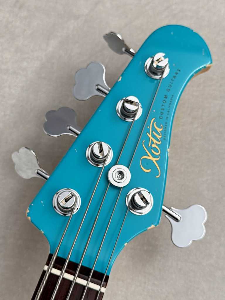 Xotic XJ-1T ラッカー humpback Xotic XJ-1T ラッカー humpback Xotic XJ-1T lacquer maching head