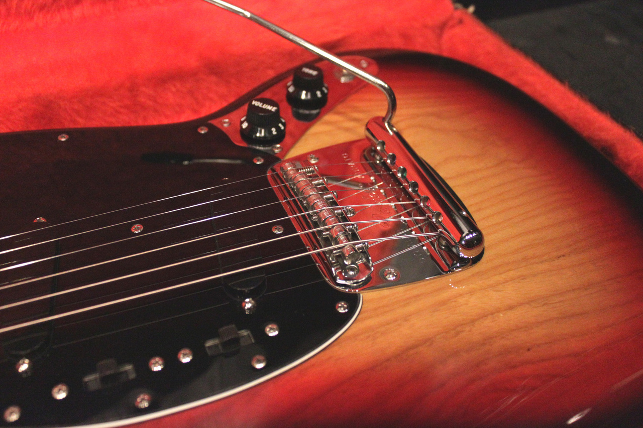 1978年製　Fender Mustang エレキギター 専用ハードケース付き 1978年製 Fender Mustang エレキギター 専用ハードケース付き