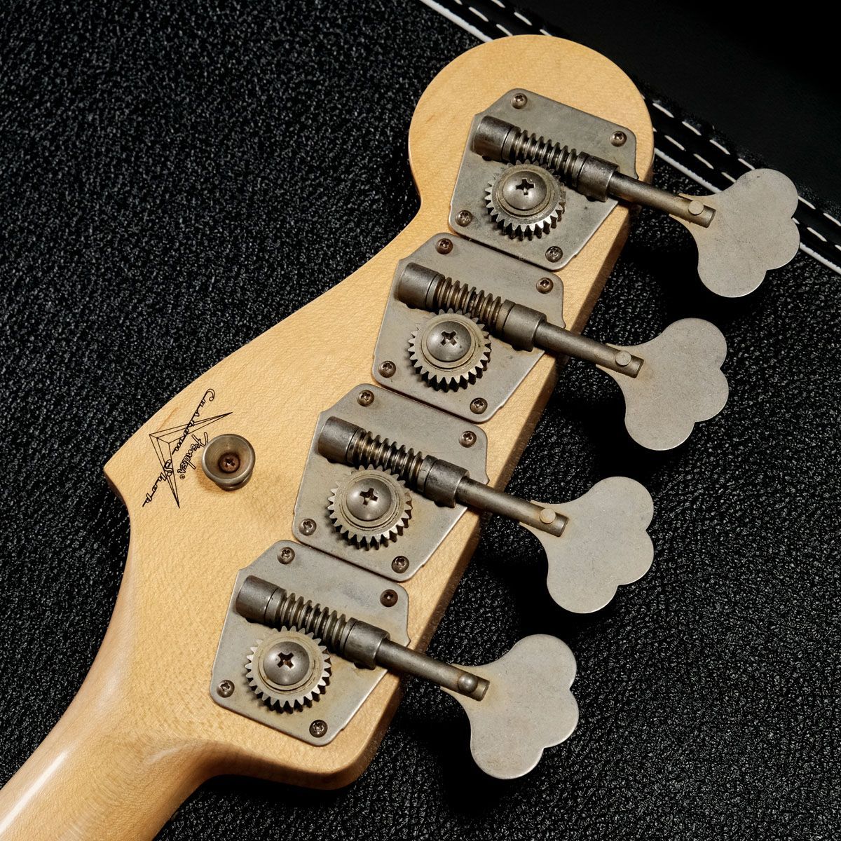 Fender Custom Shop 1965 Jazz Bass Journeyman Relic Matching Head