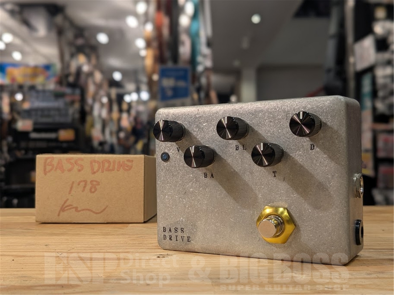 ベース KGR HARMONY BASS DRIVE Amazon | kgr harmony/BASS DRIVE Black ベース用オーバードライブ