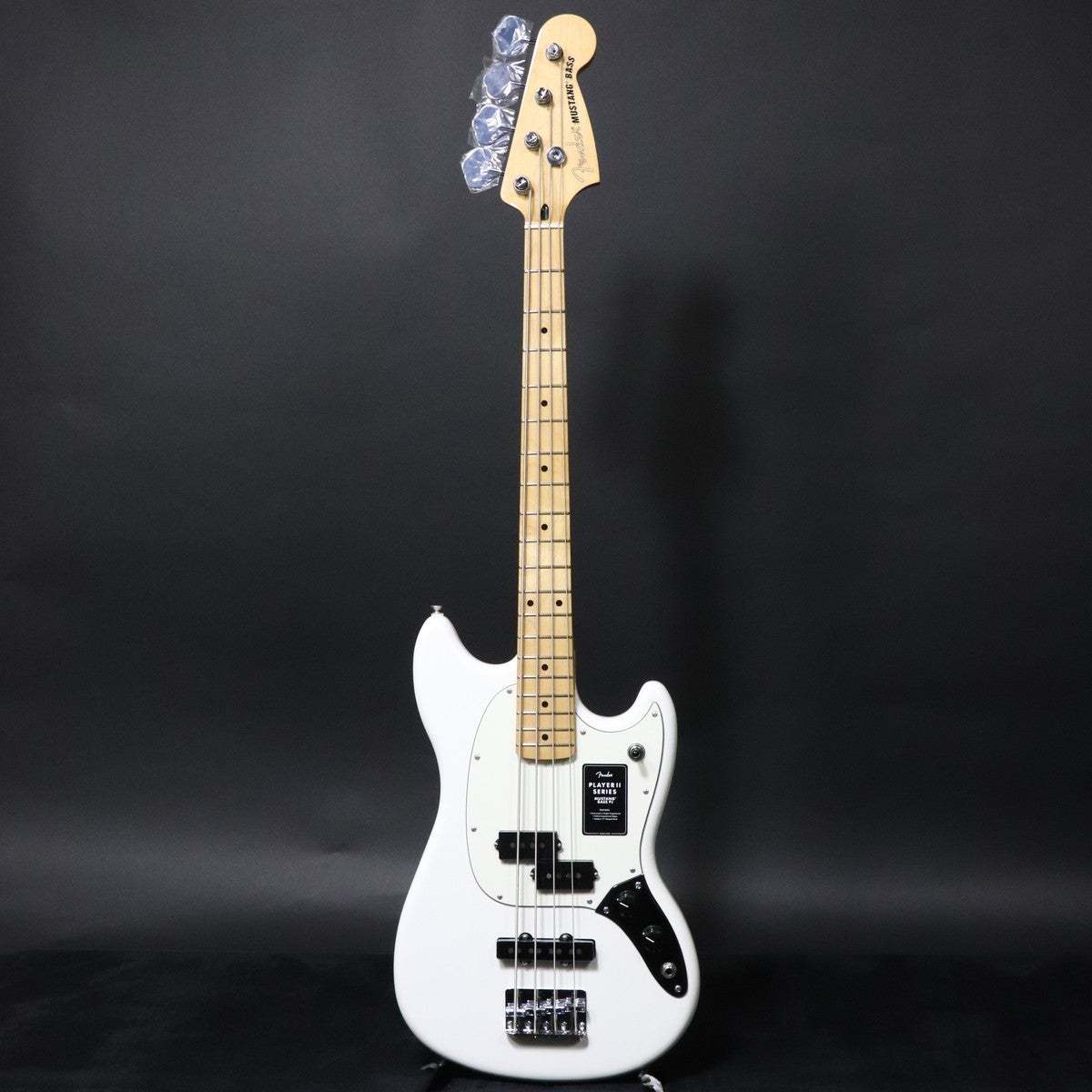 Fender Player II Mustang Bass PJ Maple Fingerboard Polar White