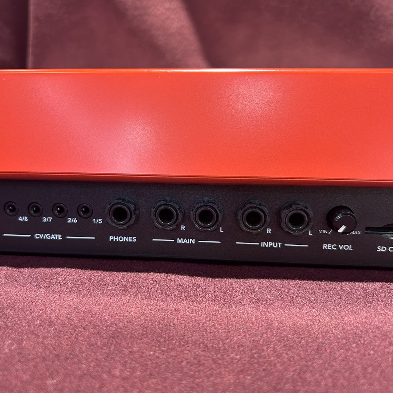 AKAI MPC Key 37 楽曲制作用スタンドアローン シンセサイザー 37鍵盤