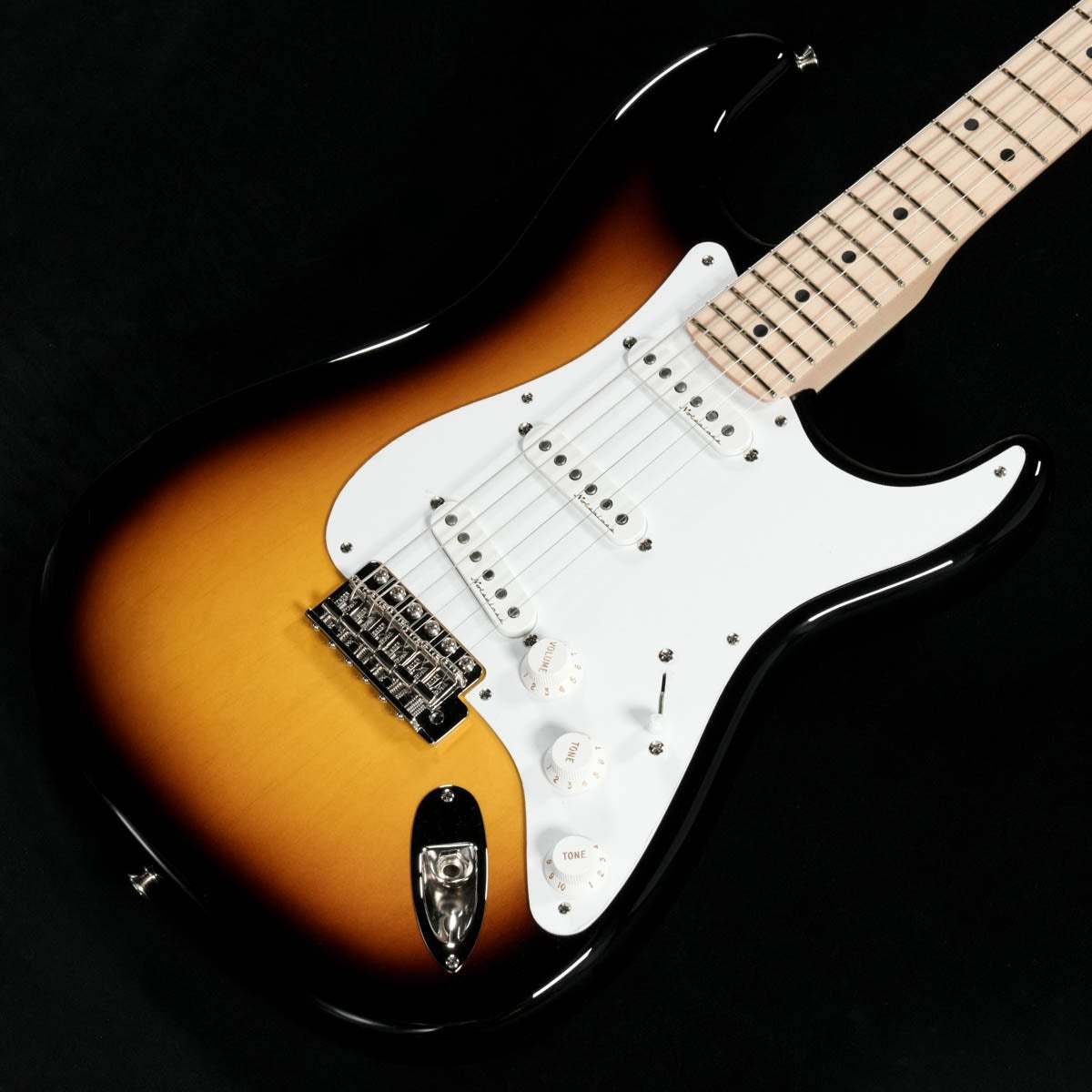 【新品同様】FenderStratocaster custom NOSクラプトン Fender Custom Shop Eric Clapton Stratocaster NOS 2 Color Sunburst