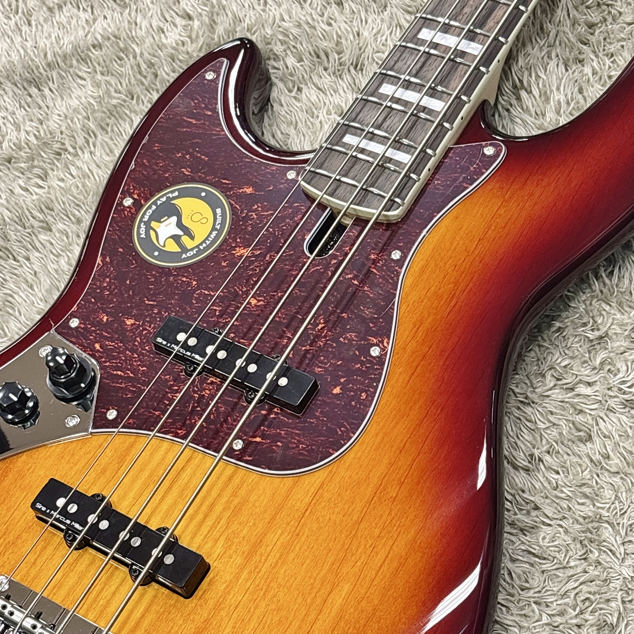 マサルくん　v4 v7 Sire Marcus Miller V7 Alder 4st LH / TS (Tobacco Sunburst